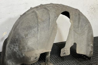 Pare boue arriere gauche VOLKSWAGEN GOLF 6