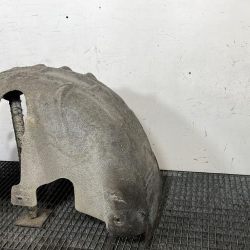 Pare boue arriere gauche VOLKSWAGEN GOLF 6 Photo n°4