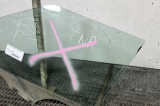 Vitre avant gauche SKODA FABIA 2