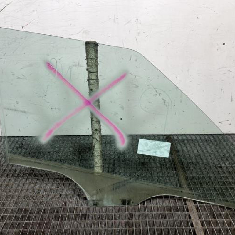 Vitre avant gauche SKODA FABIA 2 Photo n°4