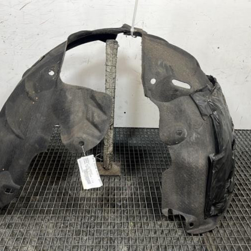 Pare boue avant gauche RENAULT GRAND SCENIC 3 Photo n°1