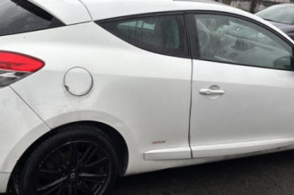 Pare boue avant droit RENAULT MEGANE 3