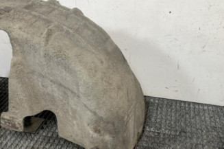 Pare boue arriere gauche VOLKSWAGEN GOLF 6