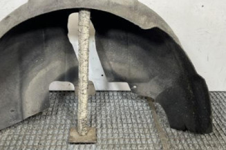 Pare boue arriere gauche VOLKSWAGEN GOLF 6