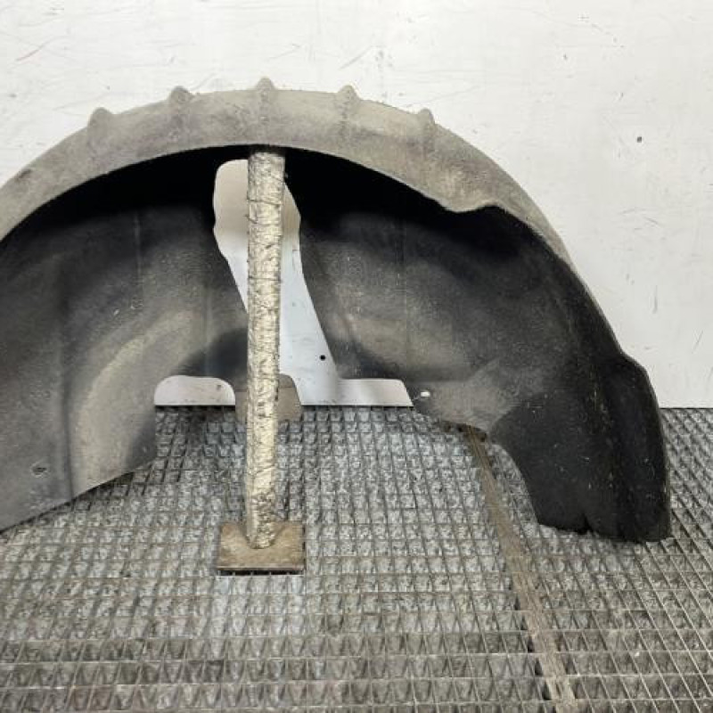 Pare boue arriere gauche VOLKSWAGEN GOLF 6 Photo n°4