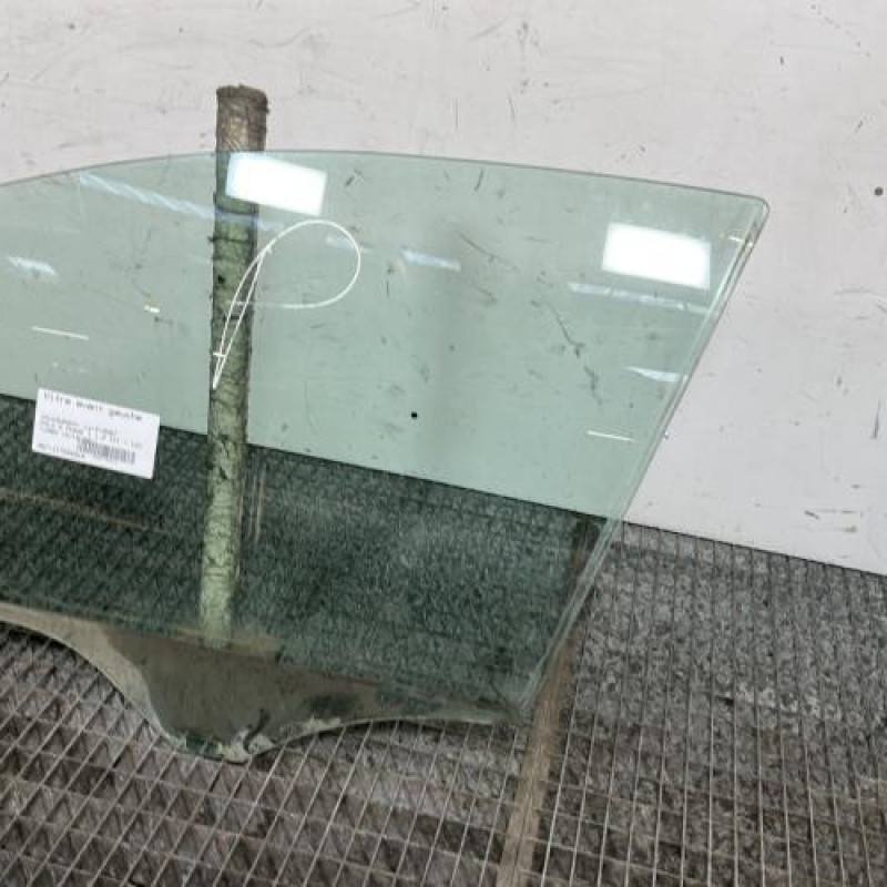 Vitre avant gauche VOLKSWAGEN POLO 5 Photo n°3