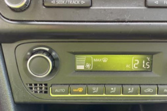 Vitre avant gauche VOLKSWAGEN POLO 5