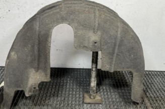 Pare boue arriere gauche VOLKSWAGEN GOLF 7