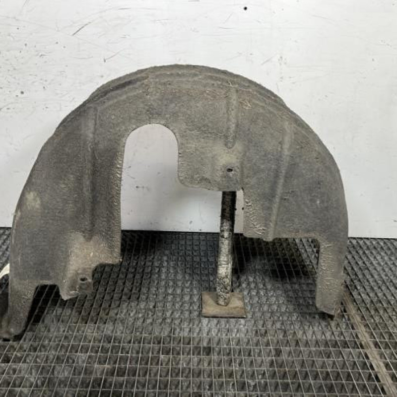 Pare boue arriere gauche VOLKSWAGEN GOLF 7 Photo n°2