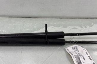 Verin de coffre TOYOTA YARIS 3 Photo n°1