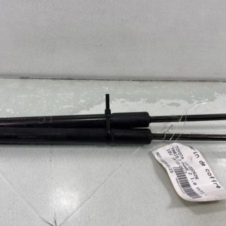 Verin de coffre TOYOTA YARIS 3 Photo n°1