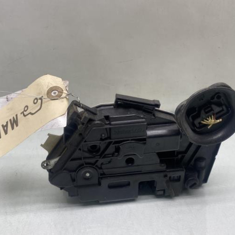 Serrure arriere droit VOLKSWAGEN GOLF 6 Photo n°3