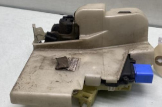 Serrure avant gauche VOLKSWAGEN POLO 4