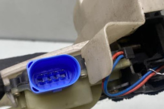 Serrure avant gauche VOLKSWAGEN POLO 4