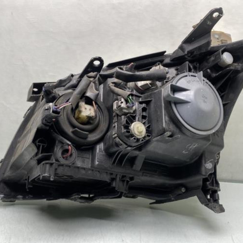 Optique avant principal droit (feux)(phare) TOYOTA AVENSIS 2 Photo n°4