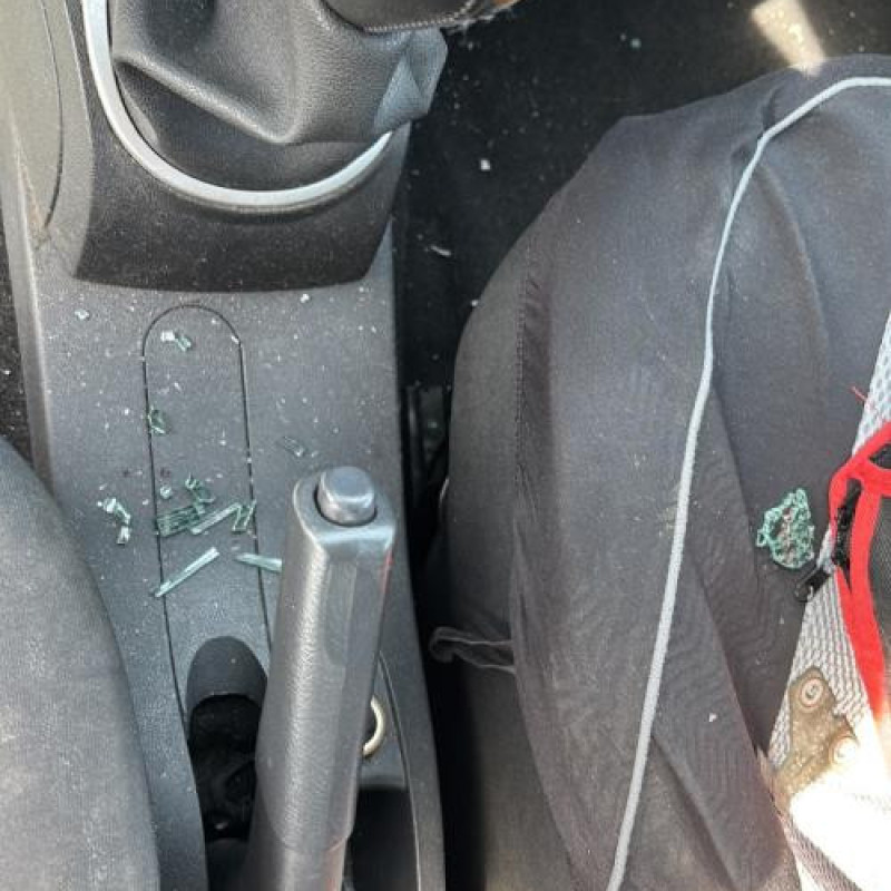 Serrure avant droit RENAULT CLIO 3 Photo n°18