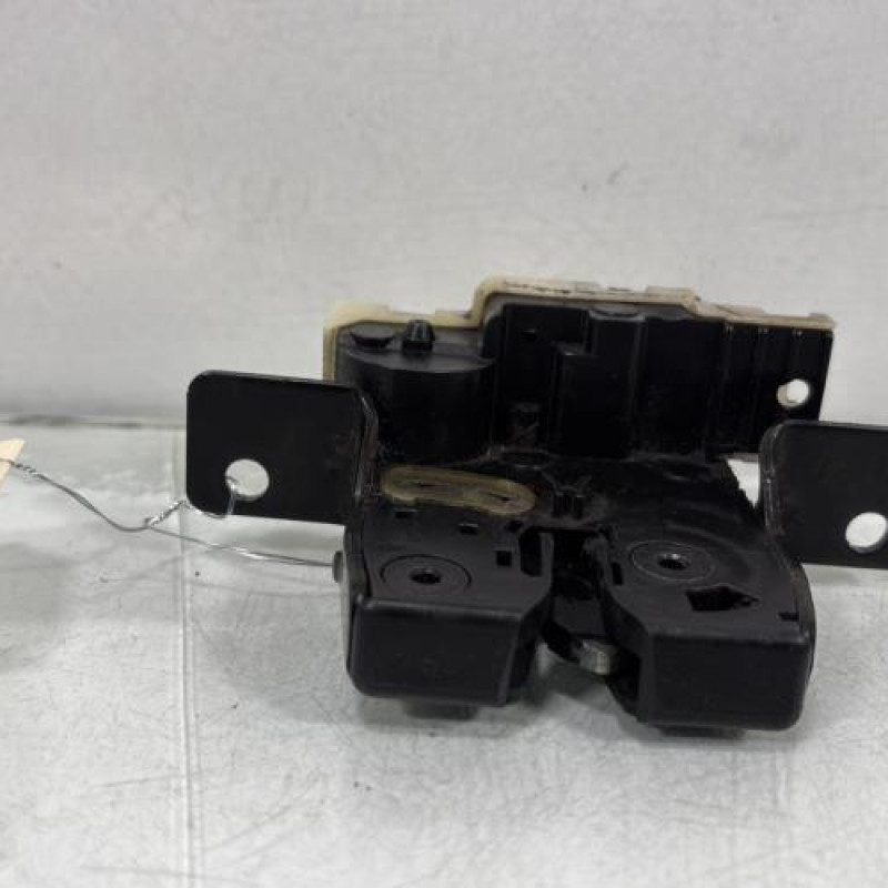 Serrure de coffre RENAULT CLIO 3 Photo n°1