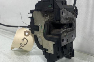 Serrure avant droit RENAULT CLIO 3