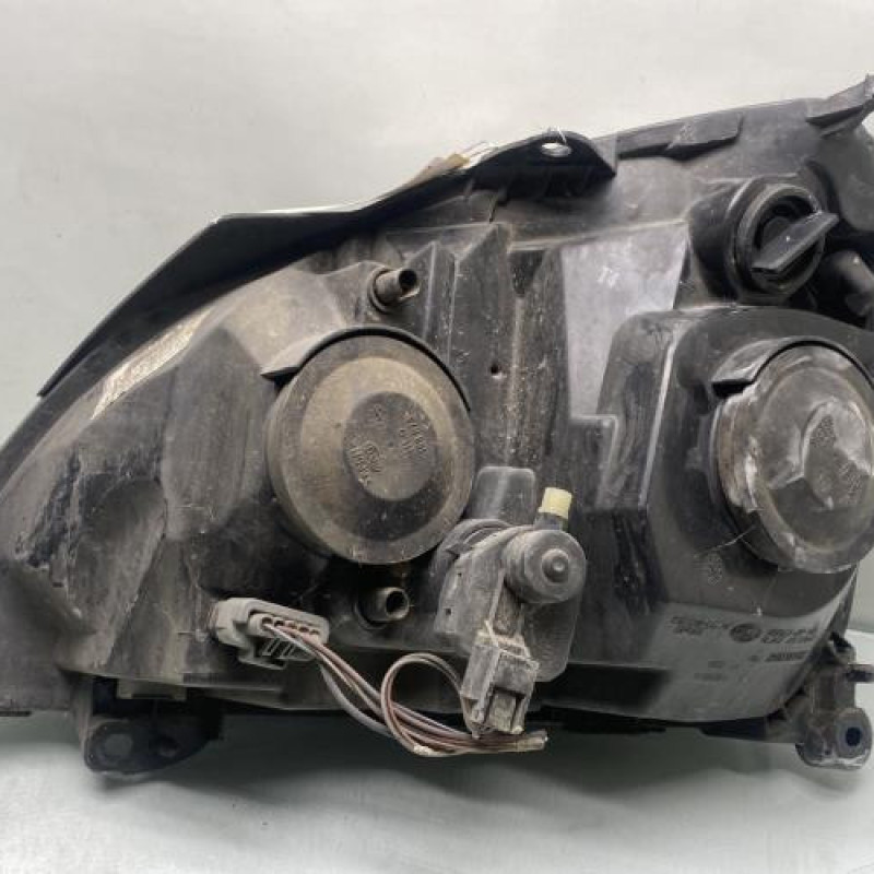 Optique avant principal droit (feux)(phare) RENAULT CLIO 2 Photo n°3