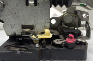 Serrure avant gauche DACIA LOGAN 1