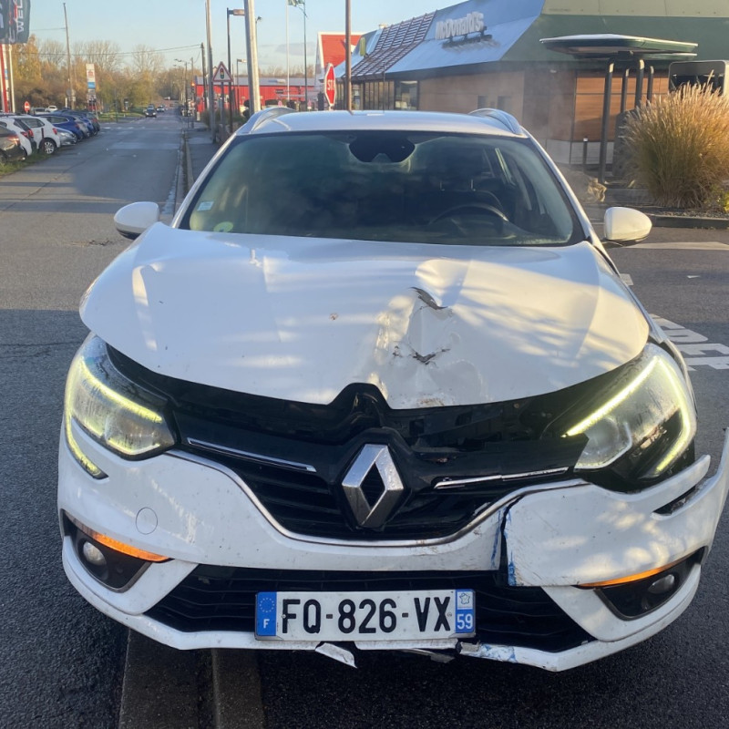 RENAULT MEGANE 4 PHASE 1 BREAK 1.5 BLUE DCI - 8V TURBO Photo n°6