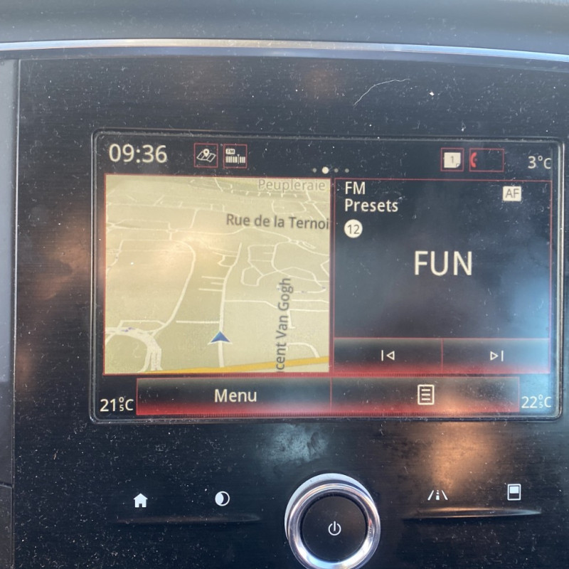 RENAULT MEGANE 4 PHASE 1 BREAK 1.5 BLUE DCI - 8V TURBO Photo n°9