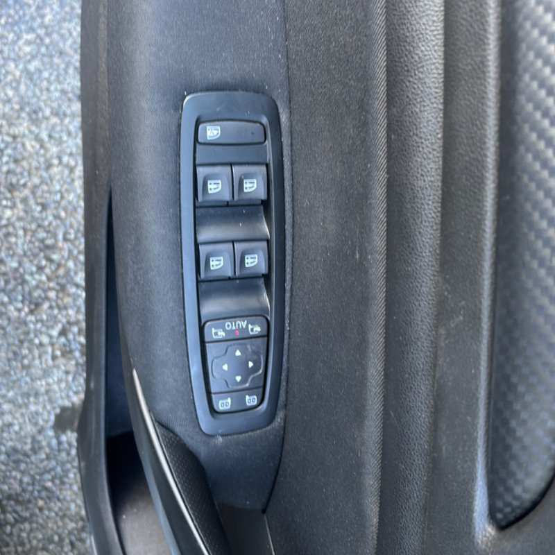 RENAULT MEGANE 4 PHASE 1 BREAK 1.5 BLUE DCI - 8V TURBO Photo n°15