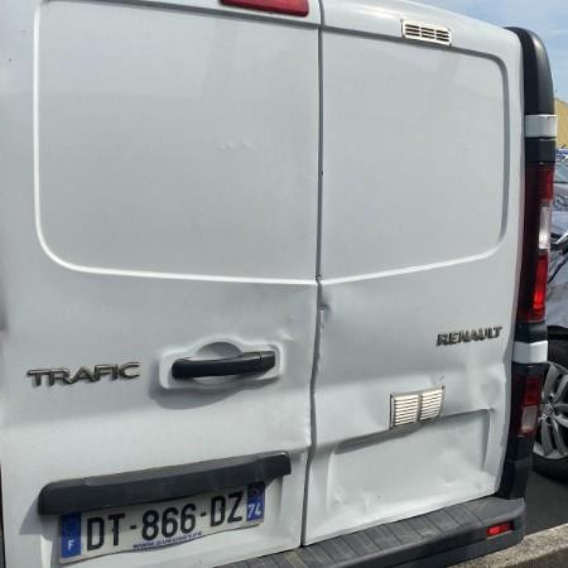 RENAULT TRAFIC 3 COURT PHASE 1 1.6 DCI - 16V TURBO Photo n°7