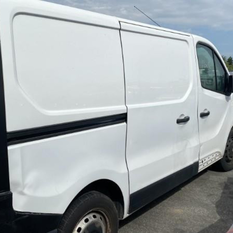 RENAULT TRAFIC 3 COURT PHASE 1 1.6 DCI - 16V TURBO Photo n°10