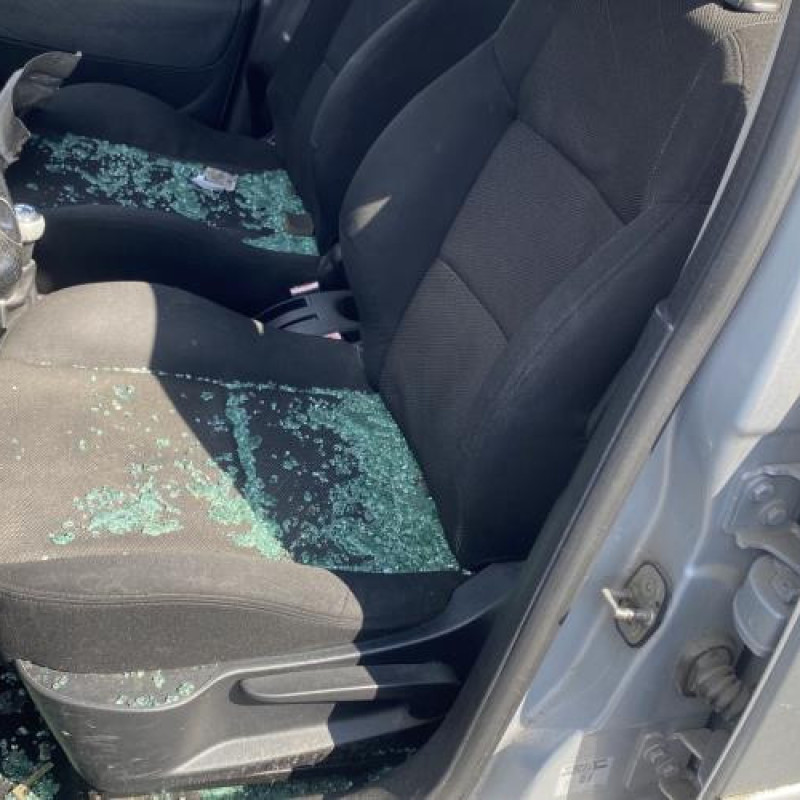 Aile avant gauche PEUGEOT 207 Photo n°17