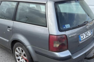 Aile avant gauche VOLKSWAGEN PASSAT 4