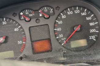 Calandre VOLKSWAGEN GOLF 4