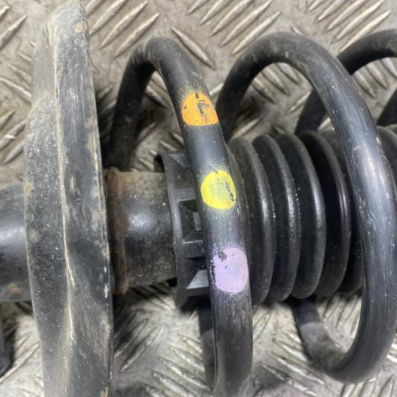 Amortisseur avant droit PEUGEOT 2008 1 Photo n°2