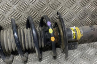 Amortisseur avant gauche PEUGEOT 2008 1 Photo n°1