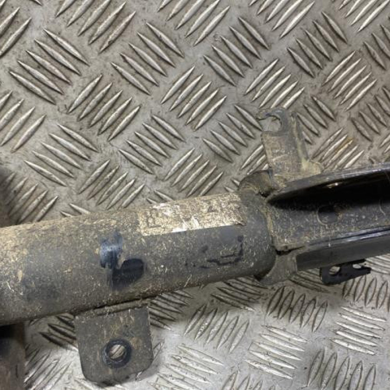 Amortisseur avant gauche PEUGEOT 208 2 Photo n°3