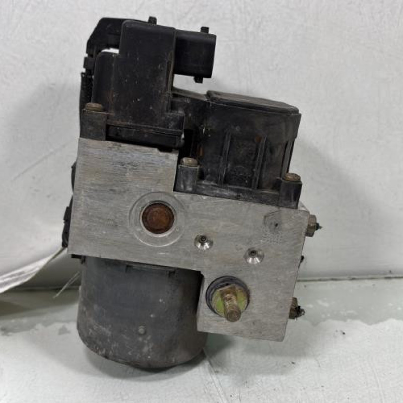 Bloc ABS (freins anti-blocage) RENAULT CLIO 2 Photo n°3