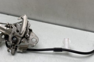 Fermeture de capot PEUGEOT 108