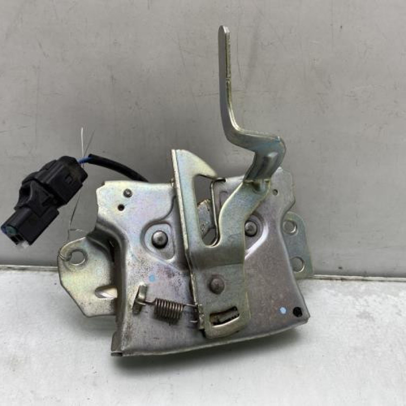 Fermeture de capot MITSUBISHI SPACE STAR 3 Photo n°1