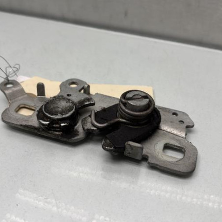 Fermeture de capot PEUGEOT 2008 2 Photo n°1