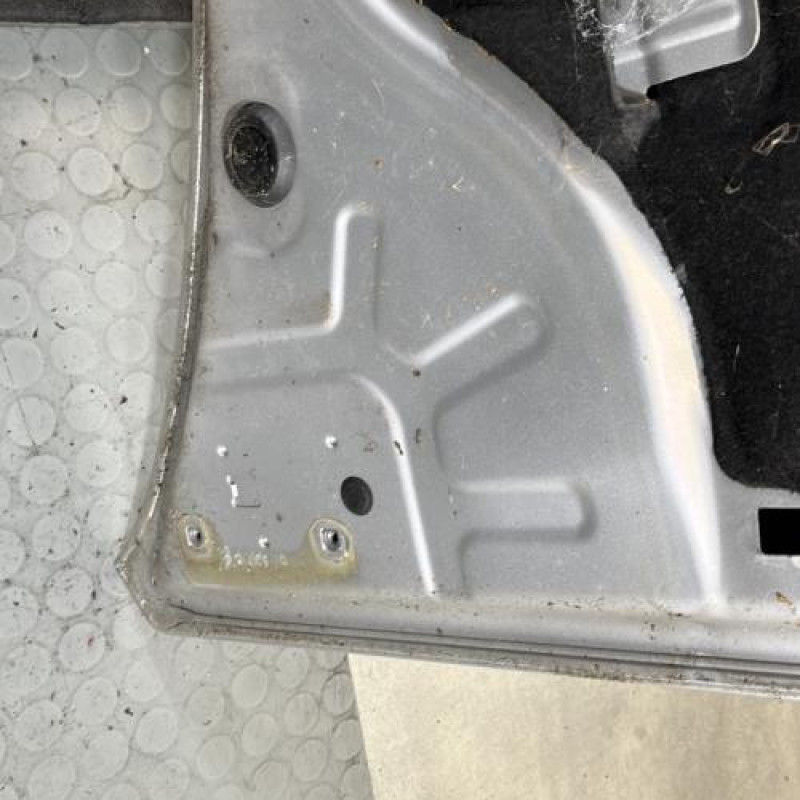 Capot RENAULT LAGUNA 3 Photo n°8