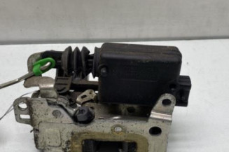 Serrure avant gauche DACIA SANDERO 1