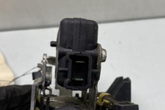 Serrure avant gauche DACIA SANDERO 1