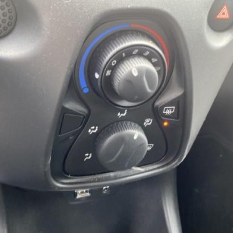 Pedale de frein PEUGEOT 108 Photo n°8