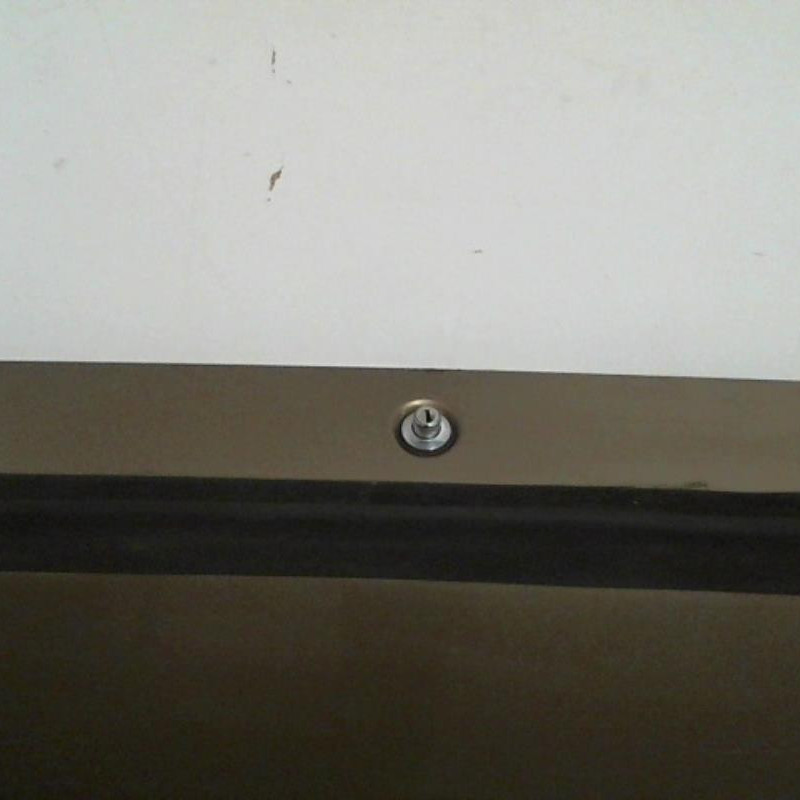 Malle/Hayon arriere PEUGEOT 305 Photo n°2