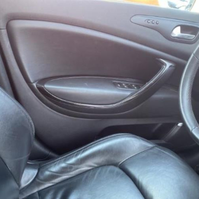 Malle/Hayon arriere CITROEN C5 2 Photo n°17