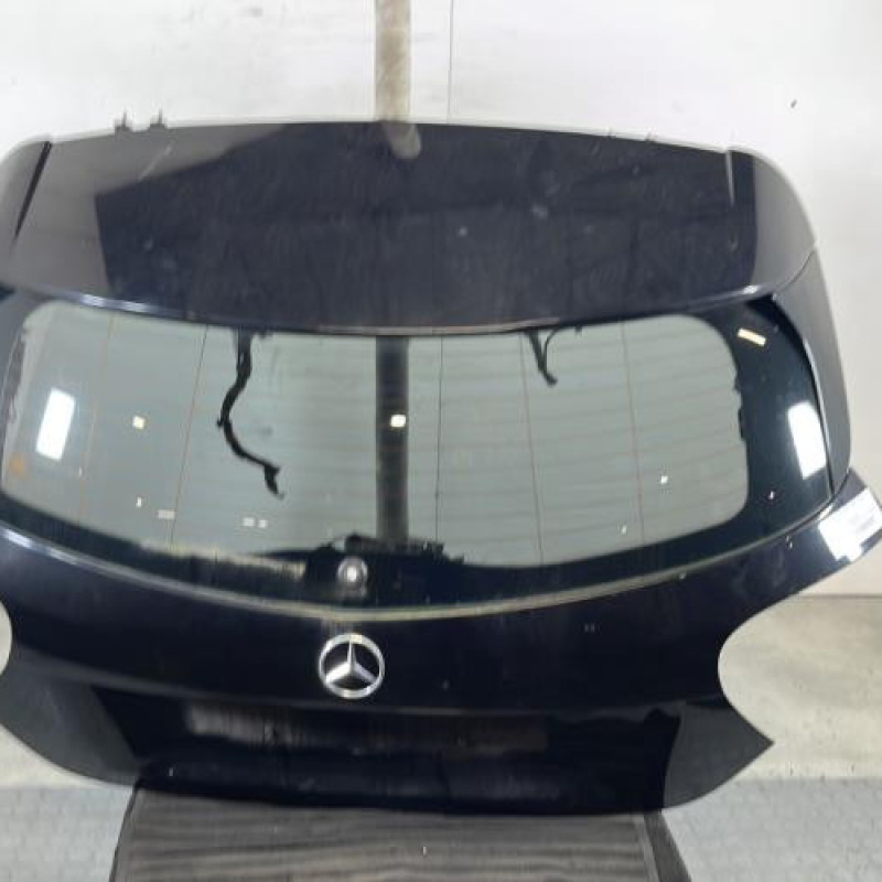 Malle/Hayon arriere MERCEDES CLASSE A 176 Photo n°1