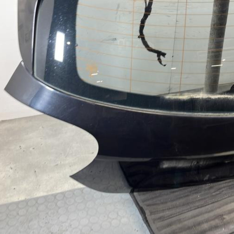 Malle/Hayon arriere MERCEDES CLASSE A 176 Photo n°5