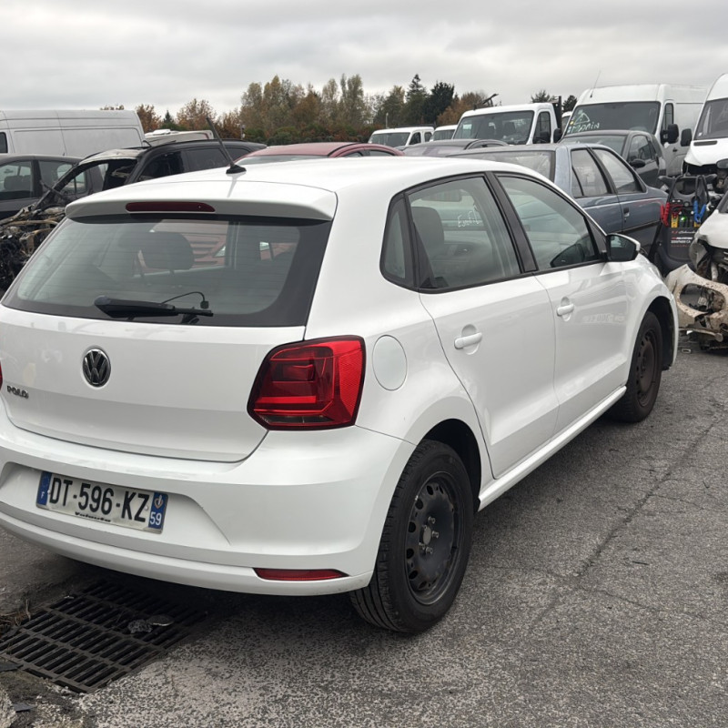 VOLKSWAGEN POLO 5 PHASE 2 1.0 MPI - 12V Photo n°3