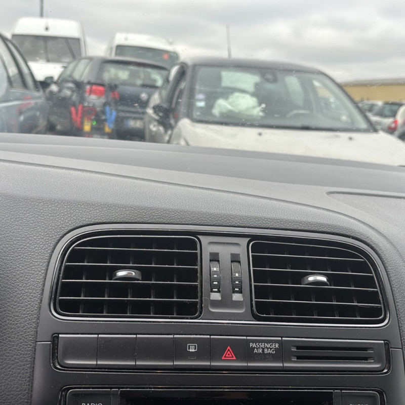 VOLKSWAGEN POLO 5 PHASE 2 1.0 MPI - 12V Photo n°20