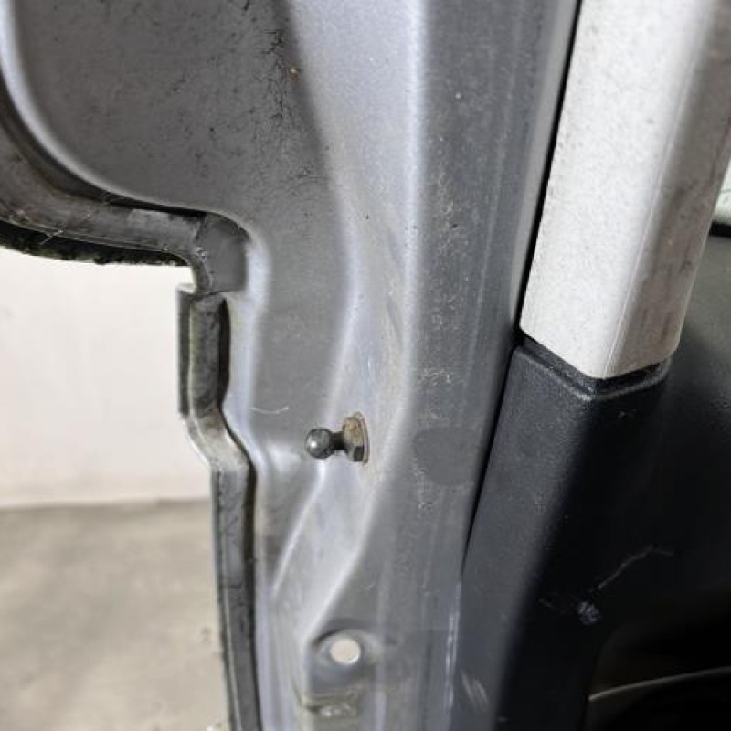 Malle/Hayon arriere FORD S-MAX 1 Photo n°8